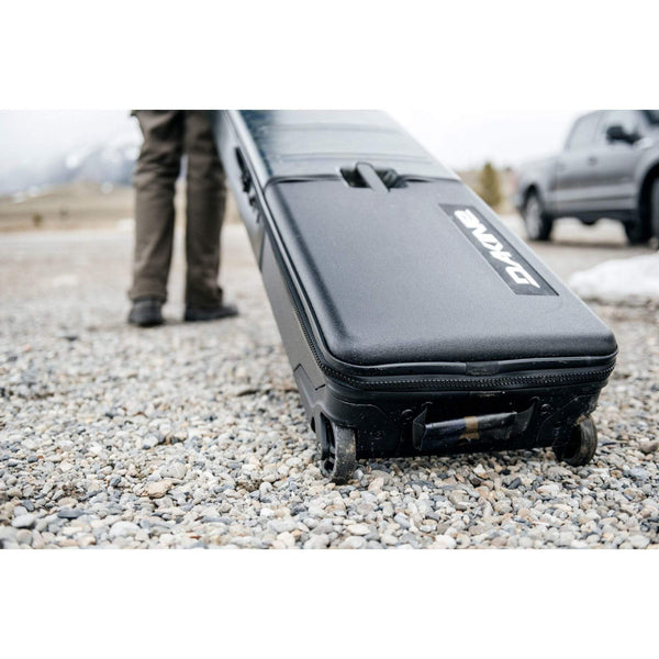 Dakine Low Roller Hardside Snowboard Bag Snowtart dakine-low-roller-hardside-snowboard-bag-snowtart